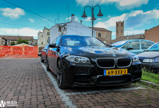 BMW M5 F10 2011