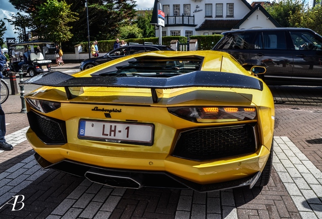 Lamborghini Aventador LP700-4