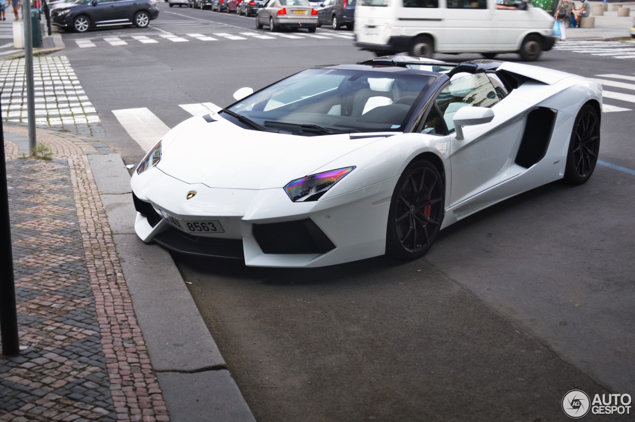 Lamborghini Aventador LP700-4 Roadster