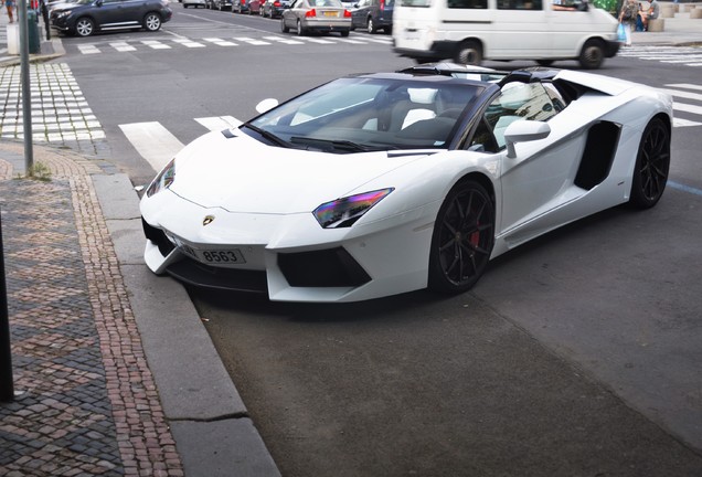 Lamborghini Aventador LP700-4 Roadster