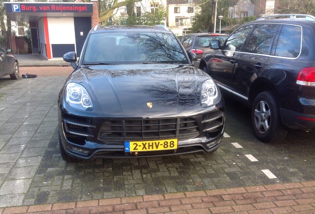 Porsche 95B Macan Turbo