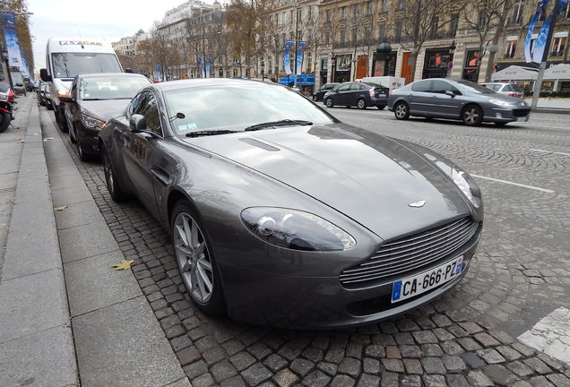 Aston Martin V8 Vantage