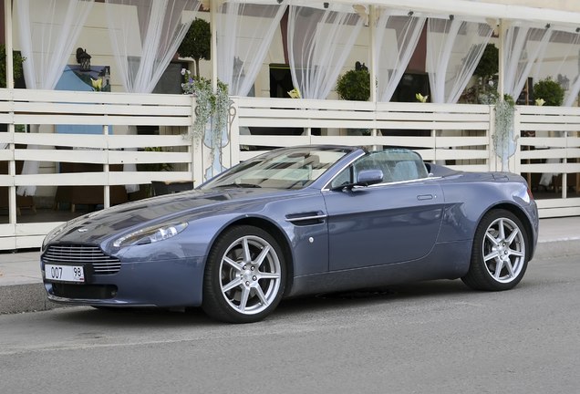 Aston Martin V8 Vantage Roadster