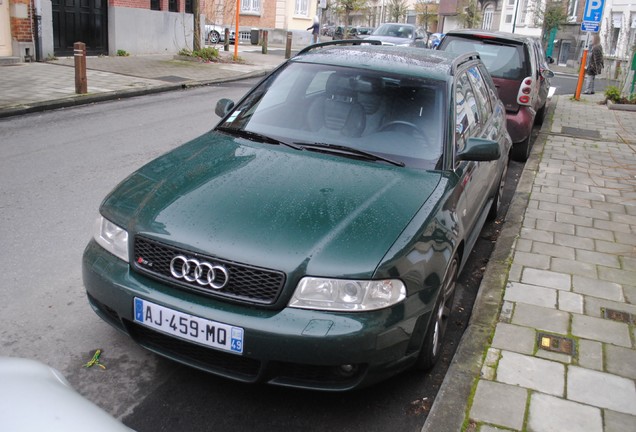 Audi RS4 Avant B5