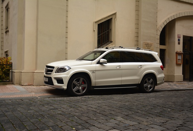 Mercedes-Benz GL 63 AMG X166