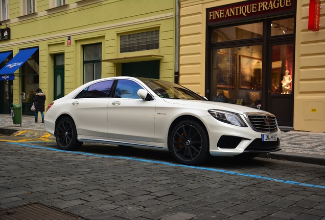 Mercedes-Benz S 63 AMG V222