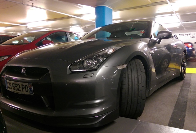 Nissan GT-R