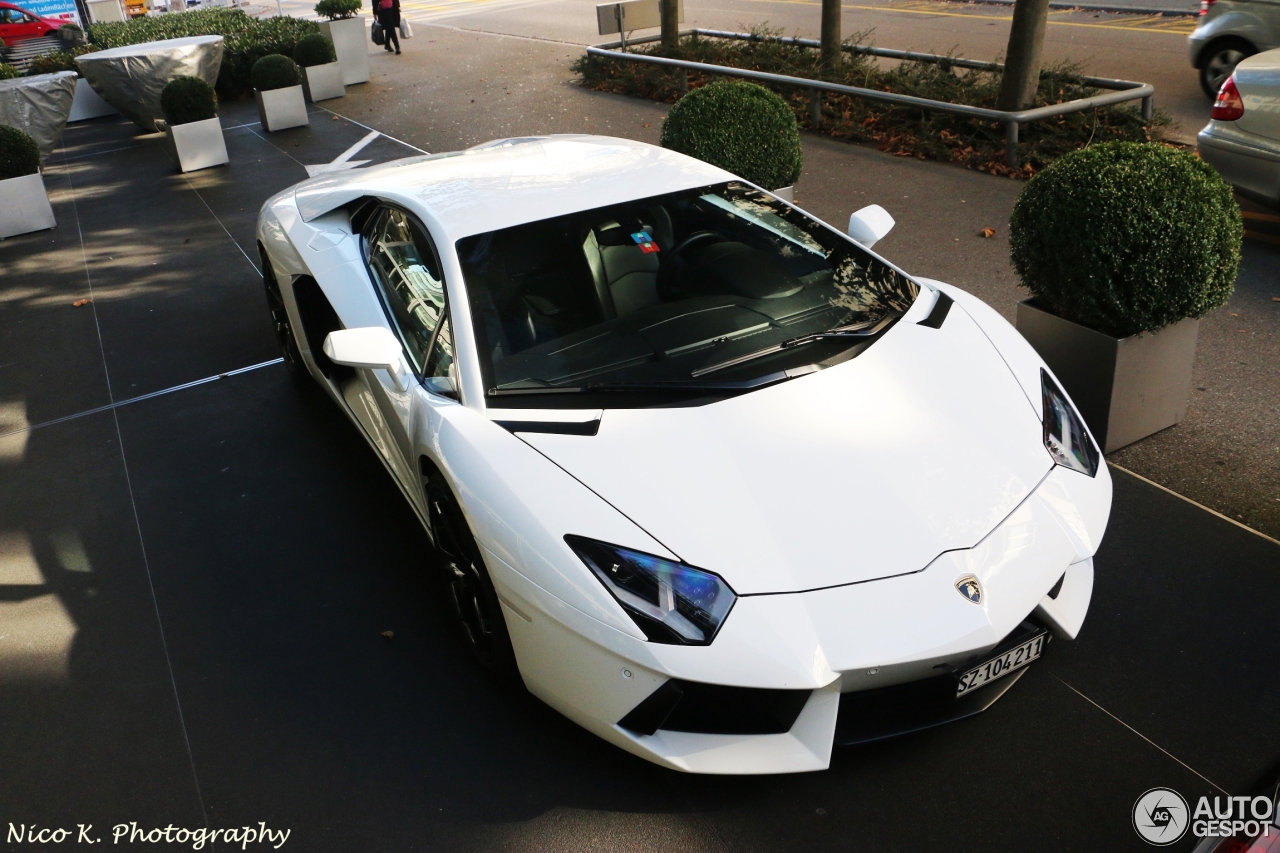 Lamborghini Aventador LP700-4