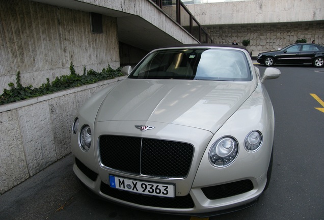 Bentley Continental GTC V8 S