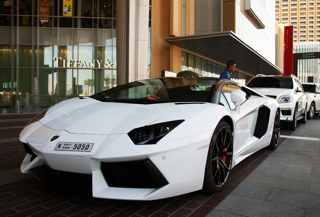 Lamborghini Aventador LP700-4 Roadster