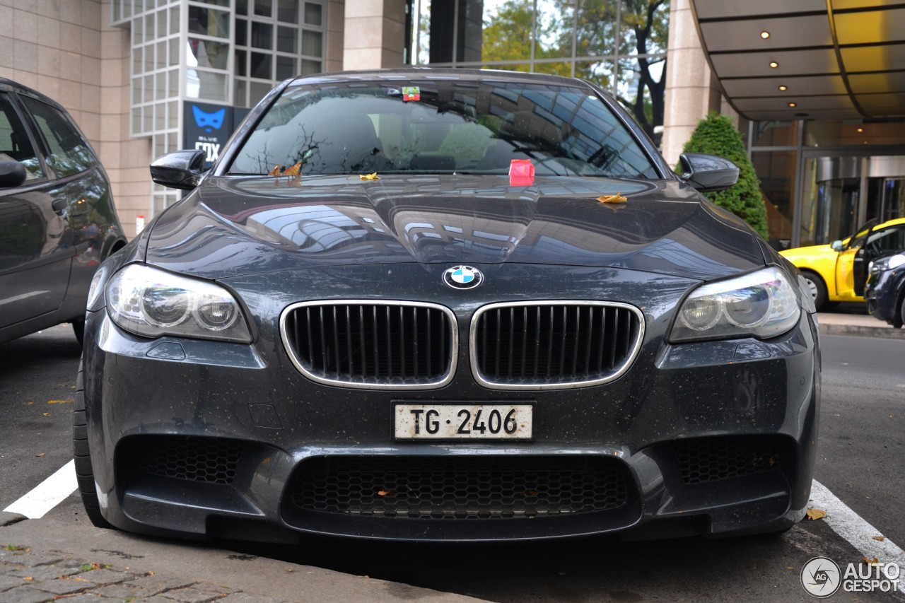 BMW M5 F10 2011