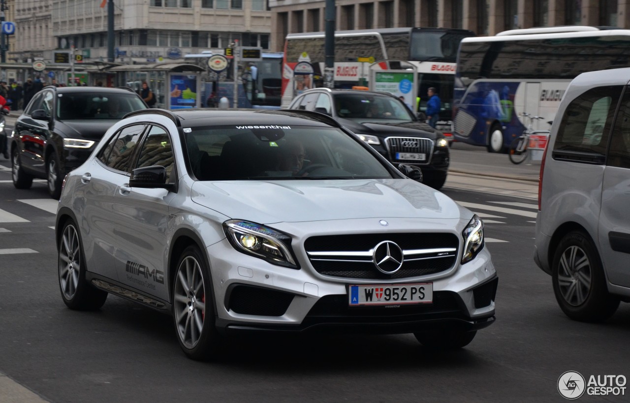 Mercedes-Benz GLA 45 AMG X156