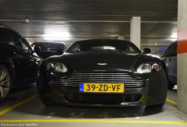 Aston Martin V8 Vantage