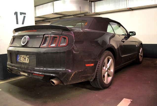 Ford Mustang GT Convertible 2013