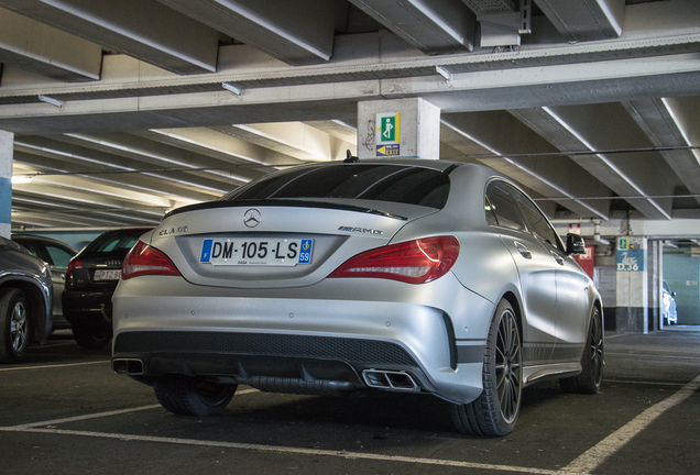 Mercedes-Benz CLA 45 AMG C117