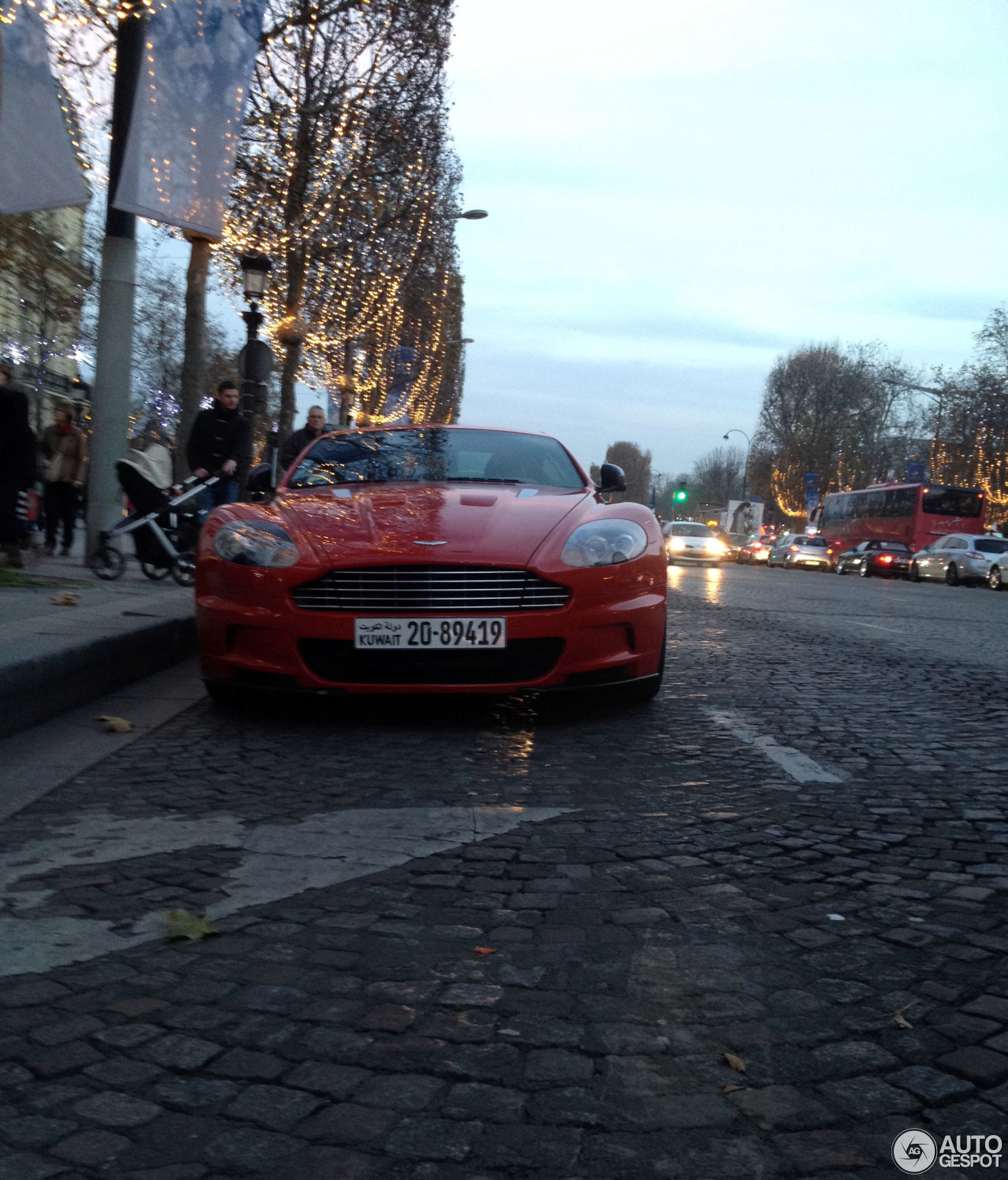 Aston Martin DBS Carbon Edition