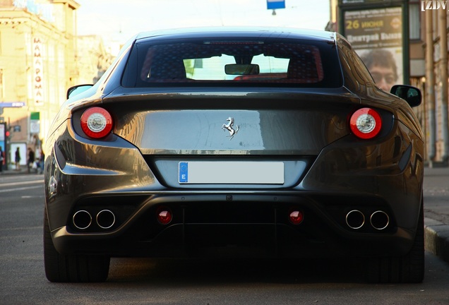 Ferrari FF