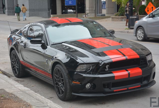 Ford Mustang Shelby GT500 2013