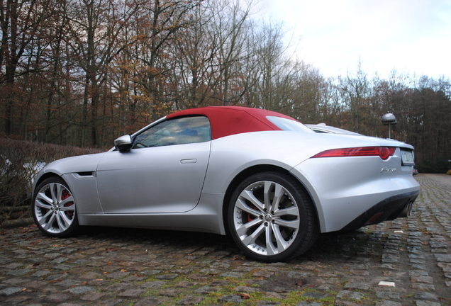 Jaguar F-TYPE S Convertible