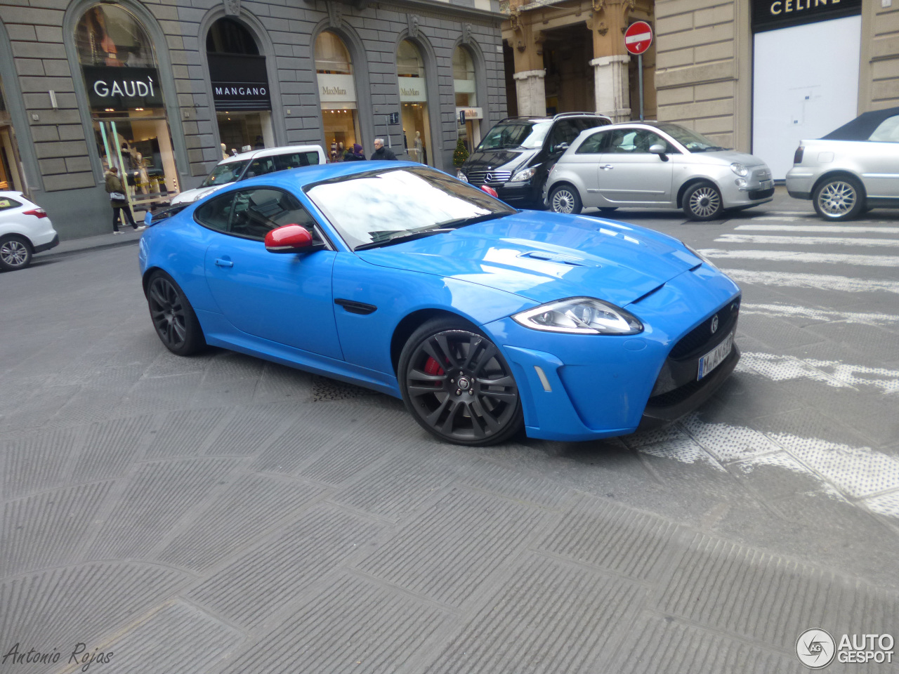 Jaguar XKR-S 2012