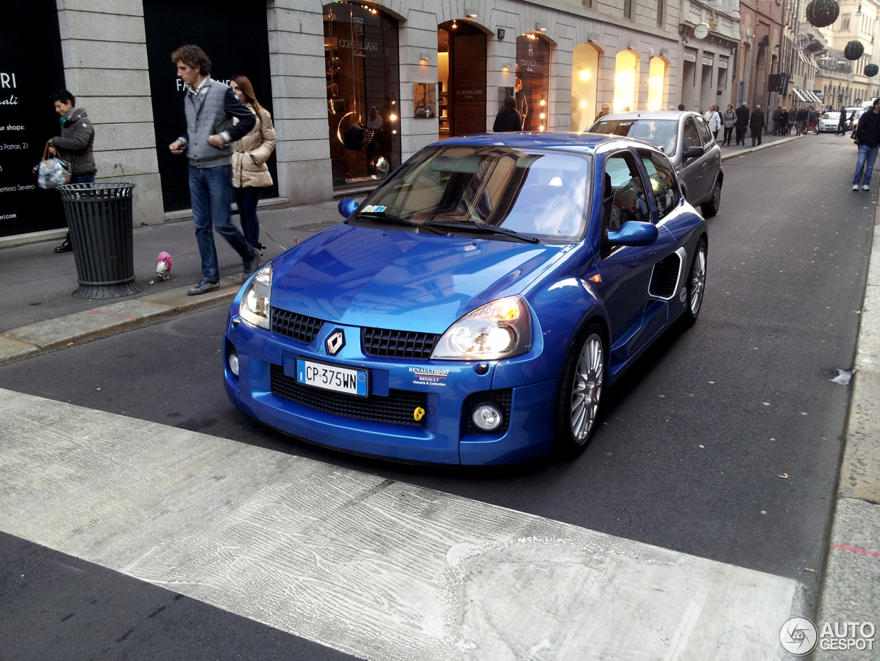 Renault Clio V6 Phase II