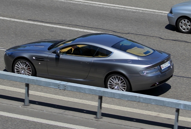 Aston Martin DB9