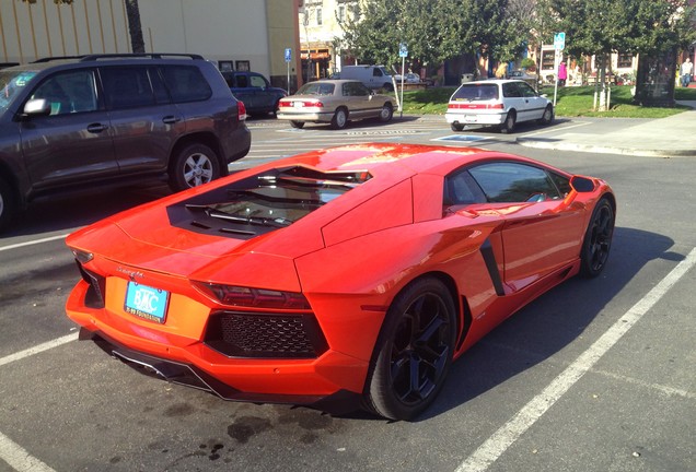 Lamborghini Aventador LP700-4