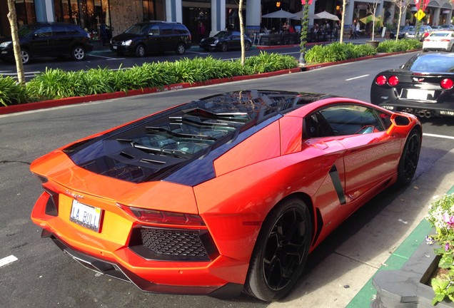 Lamborghini Aventador LP700-4