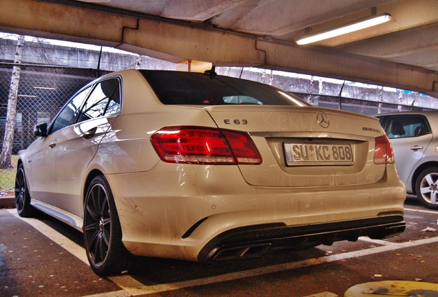 Mercedes-Benz E 63 AMG S W212