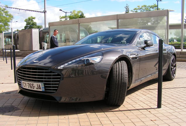 Aston Martin Rapide S