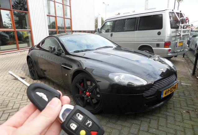 Aston Martin V8 Vantage