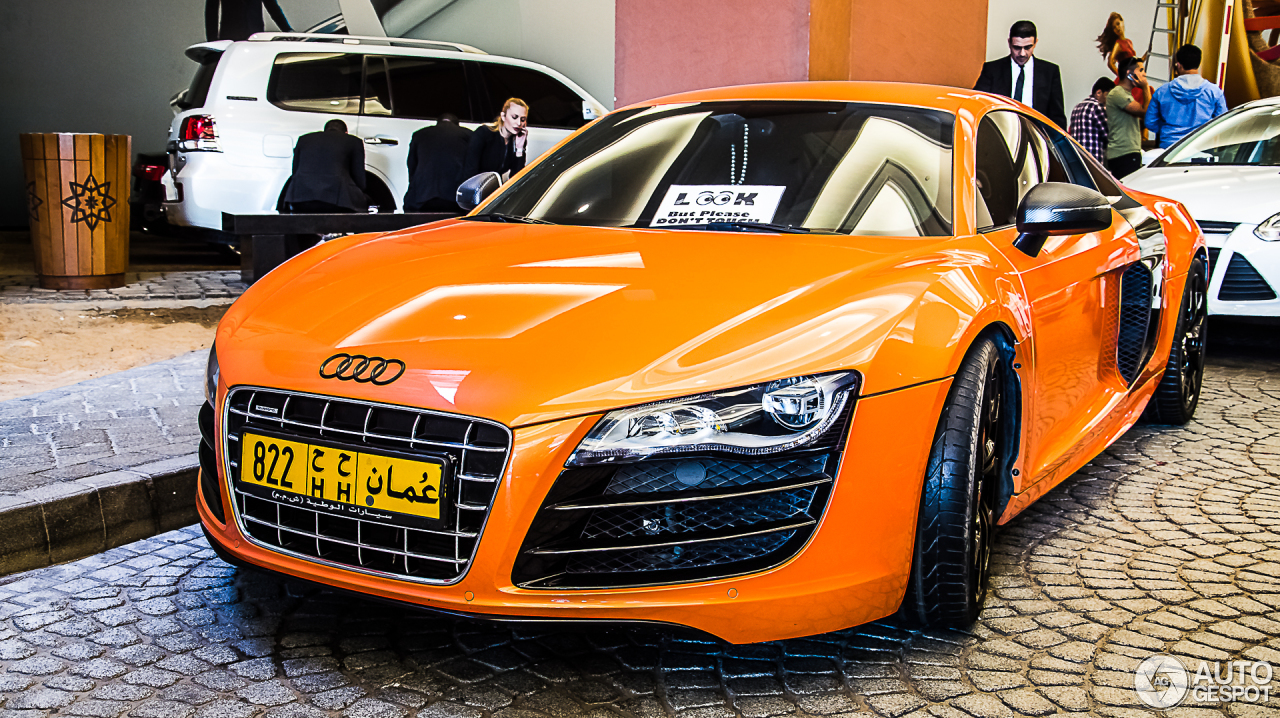 Audi R8 V10