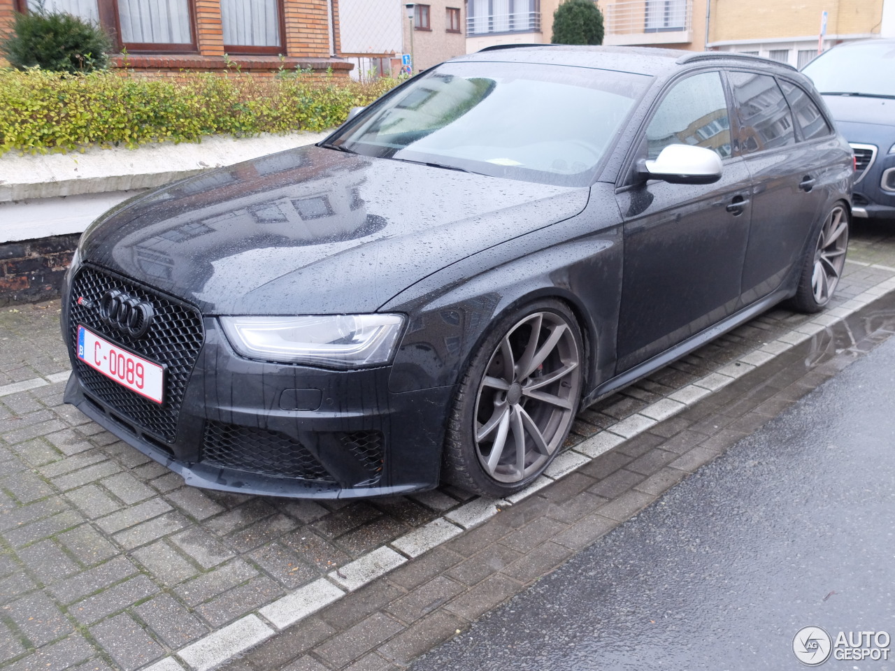 Audi RS4 Avant B8