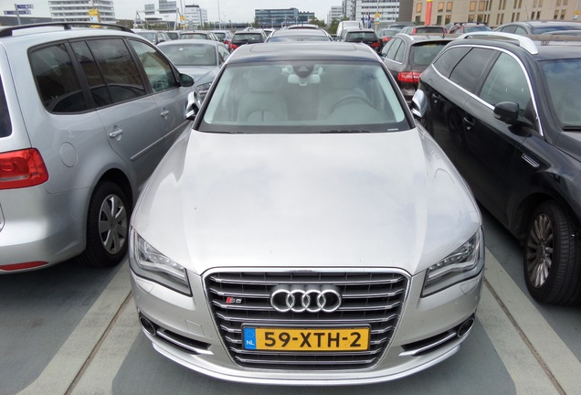 Audi S8 D4