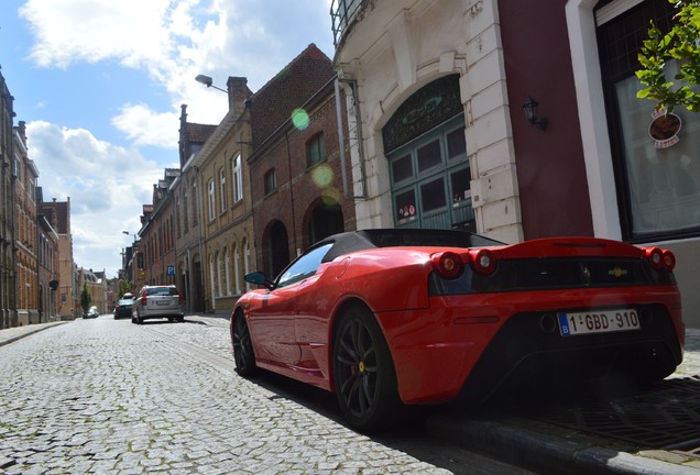 Ferrari Scuderia Spider 16M