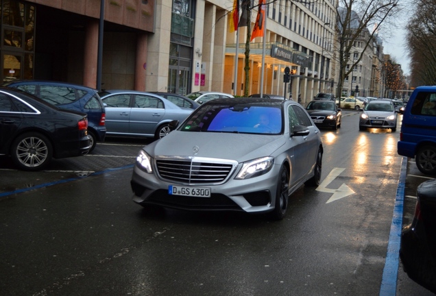 Mercedes-Benz S 63 AMG V222