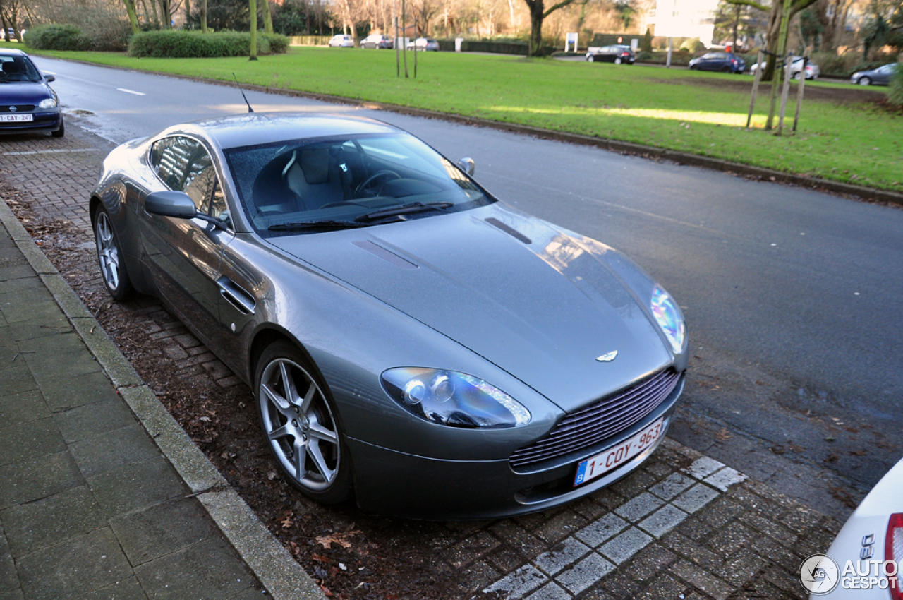 Aston Martin V8 Vantage