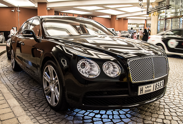 Bentley Flying Spur V8