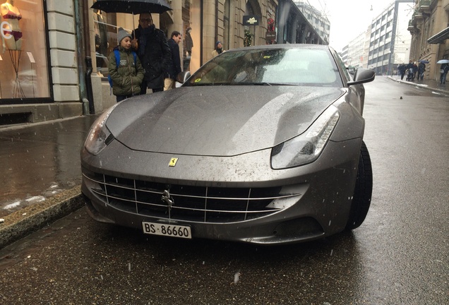 Ferrari FF