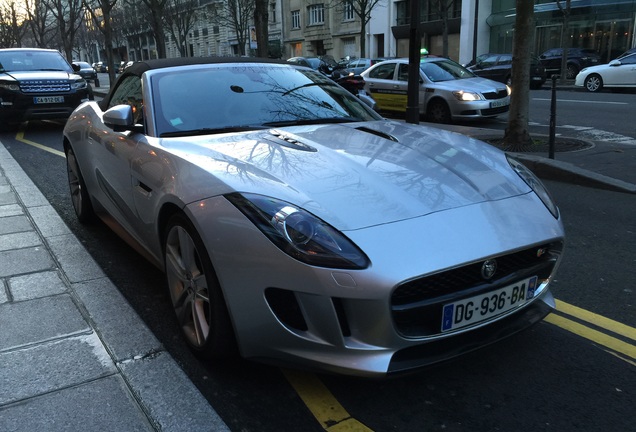 Jaguar F-TYPE S V8 Convertible