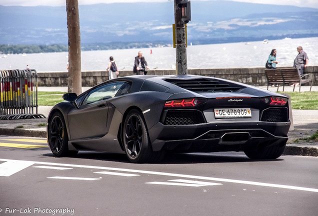 Lamborghini Aventador LP700-4