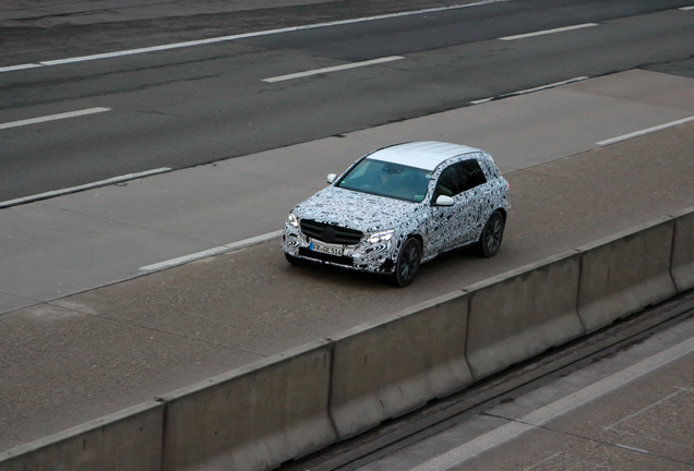 Mercedes-Benz GLC X205