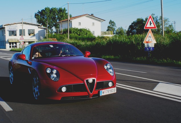 Alfa Romeo 8C Competizione