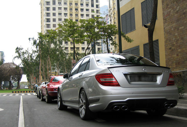 Mercedes-Benz C 63 AMG Edition 507