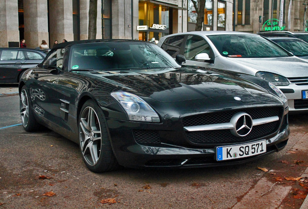 Mercedes-Benz SLS AMG Roadster