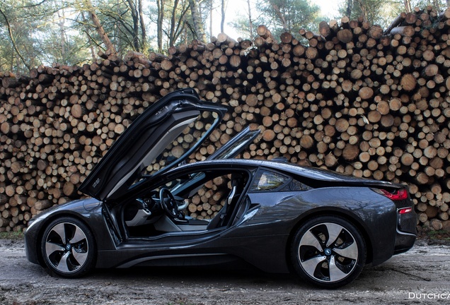 BMW i8