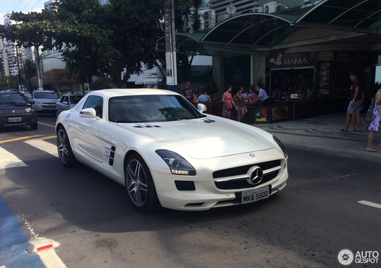 Mercedes-Benz SLS AMG