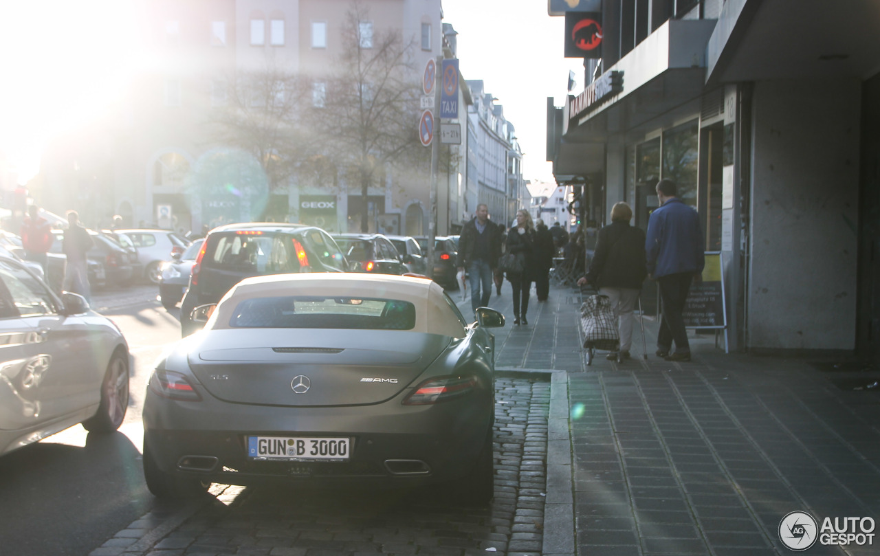 Mercedes-Benz SLS AMG Roadster