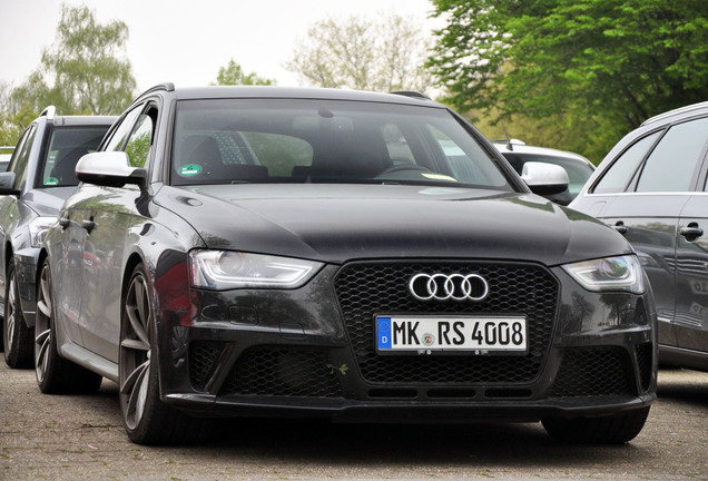 Audi RS4 Avant B8