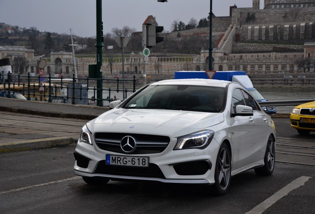 Mercedes-Benz CLA 45 AMG C117